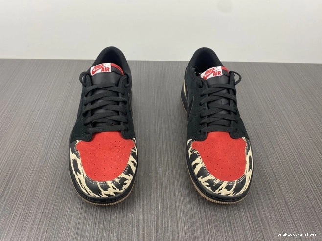 Rep SoleFly Carnivore Jordan 1 x Low Air DN3400-001 0822